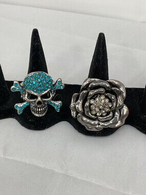 Skull and Flower Stretch Rings Wearable Craft Tone Loss